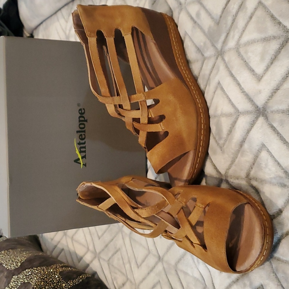 Antelope Dannah Womens Sandal, Size 41